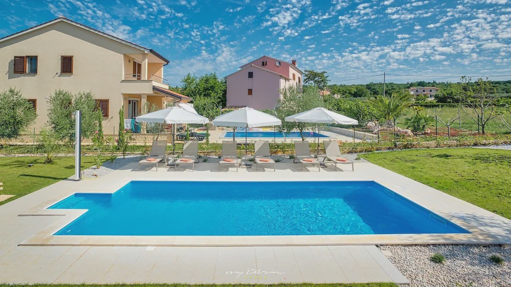 Photo of Outdoor in Labinci