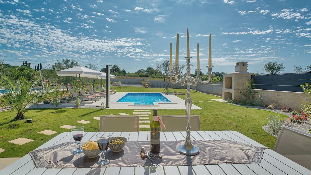 Photo of Outdoor in Labinci