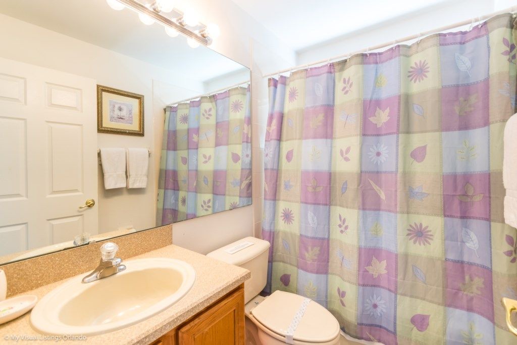 Photo of Bathroom in Orange Tree