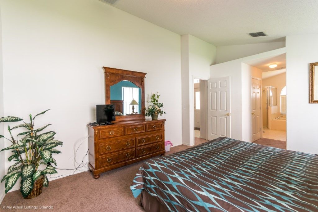Photo of Bedroom in Orange Tree