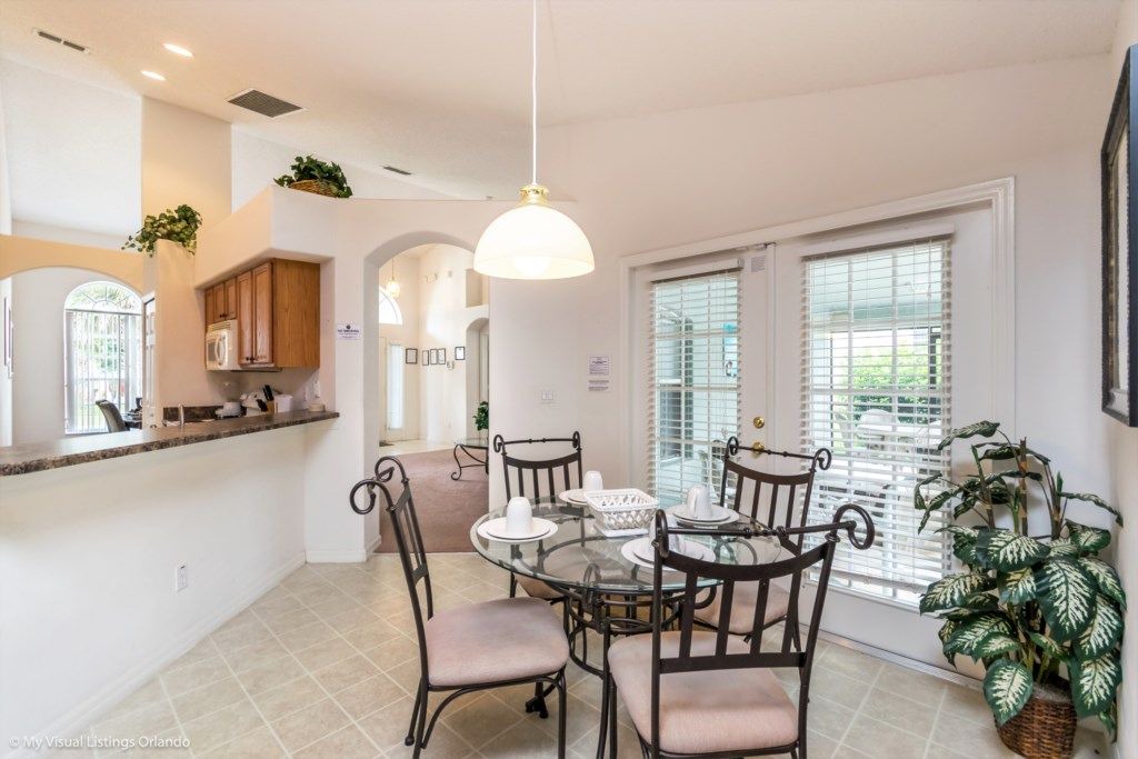 Photo of Livingroom in Orange Tree