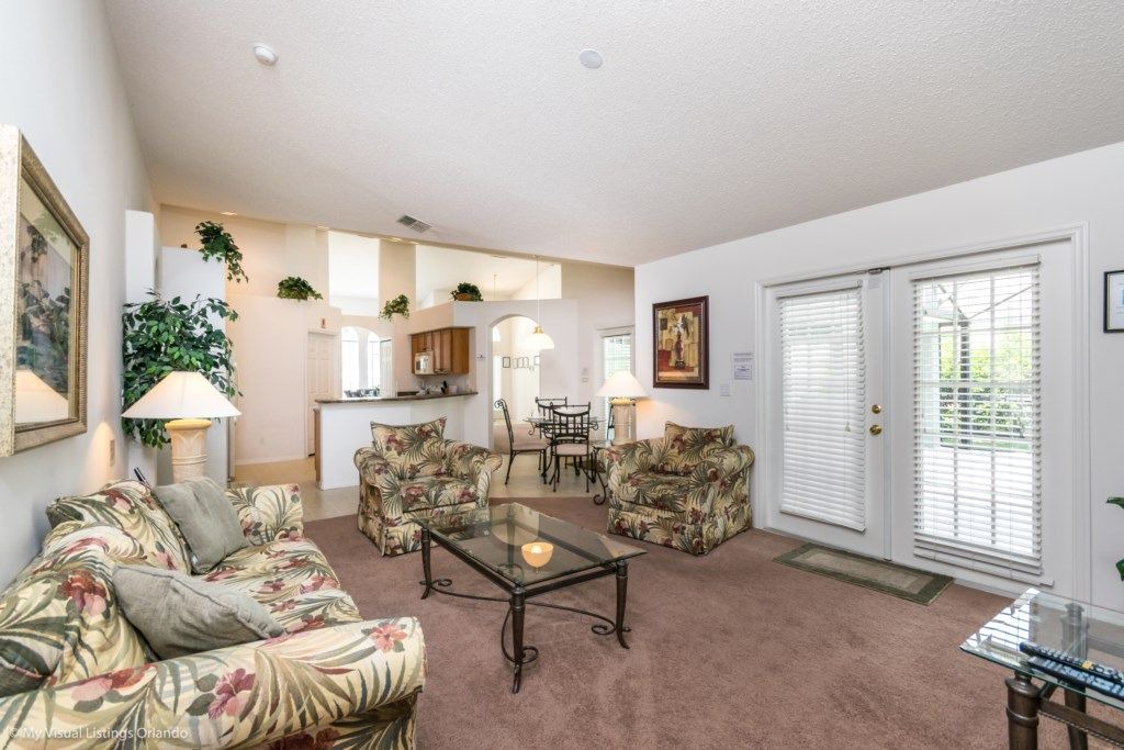 Photo of Livingroom in Orange Tree
