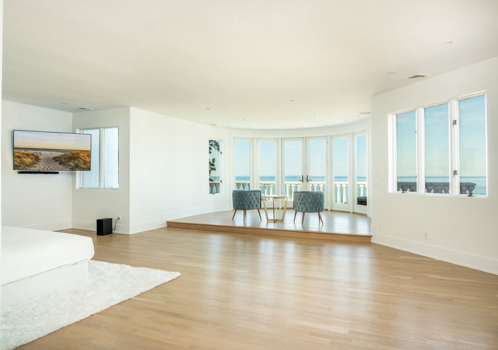 Photo of Livingroom in Belle Terre