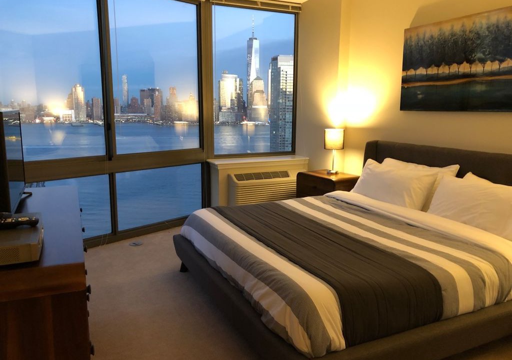 Photo of Bedroom in Hudson Exchange