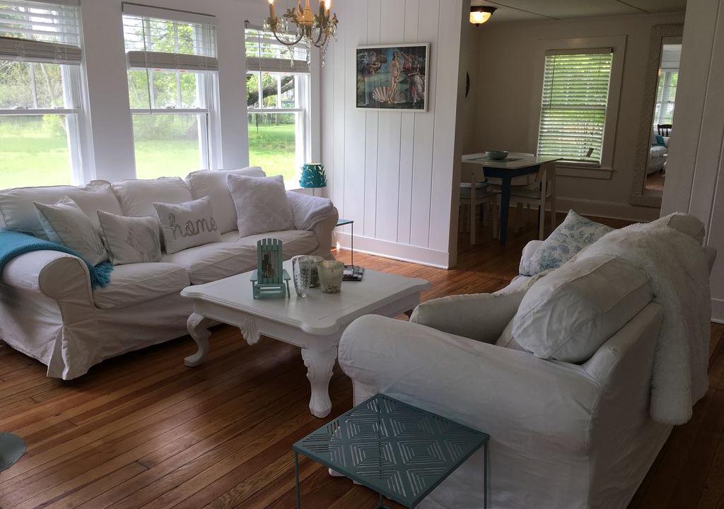 Photo of Livingroom in Long Island