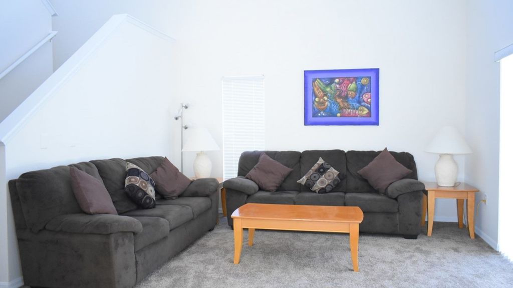 Photo of Livingroom in Lake Wilson Preserve