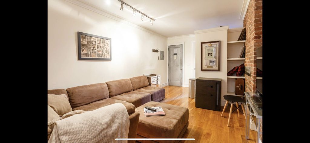 Photo of Livingroom in Bowery