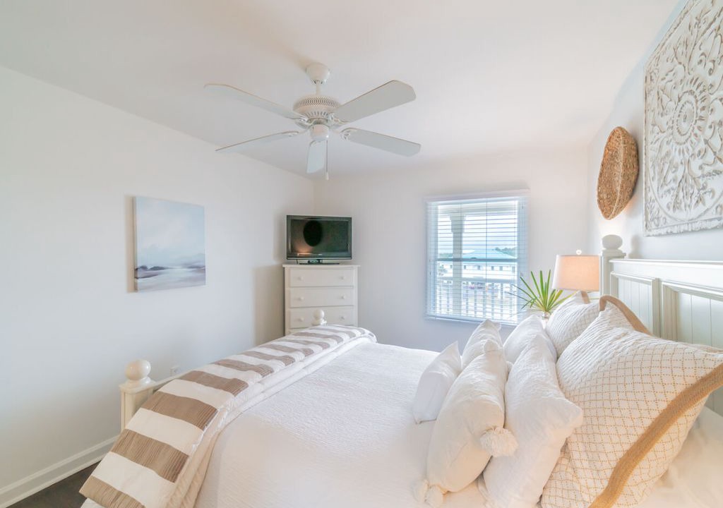Photo of Bedroom in Seacrest