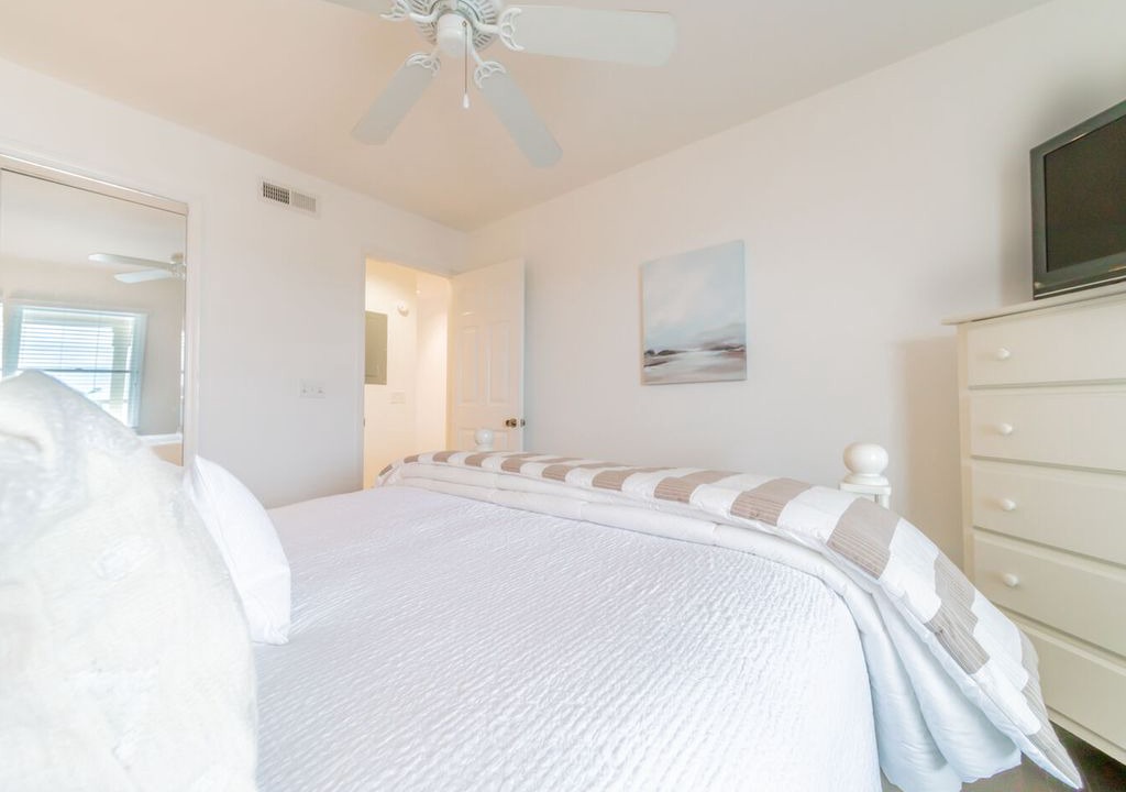 Photo of Bedroom in Seacrest