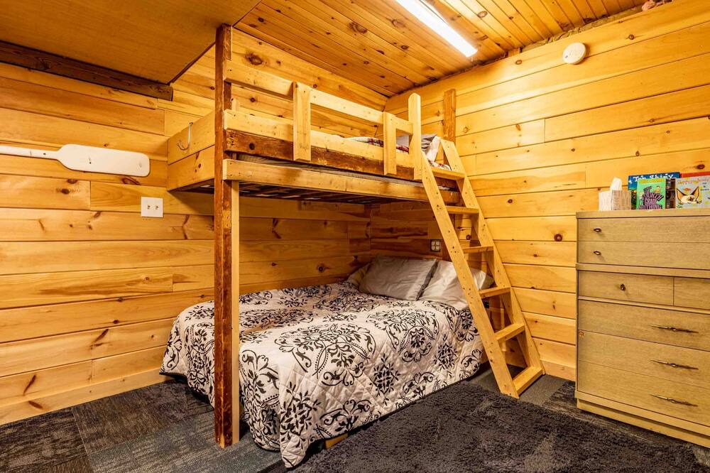 Photo of Bedroom in Chaumont