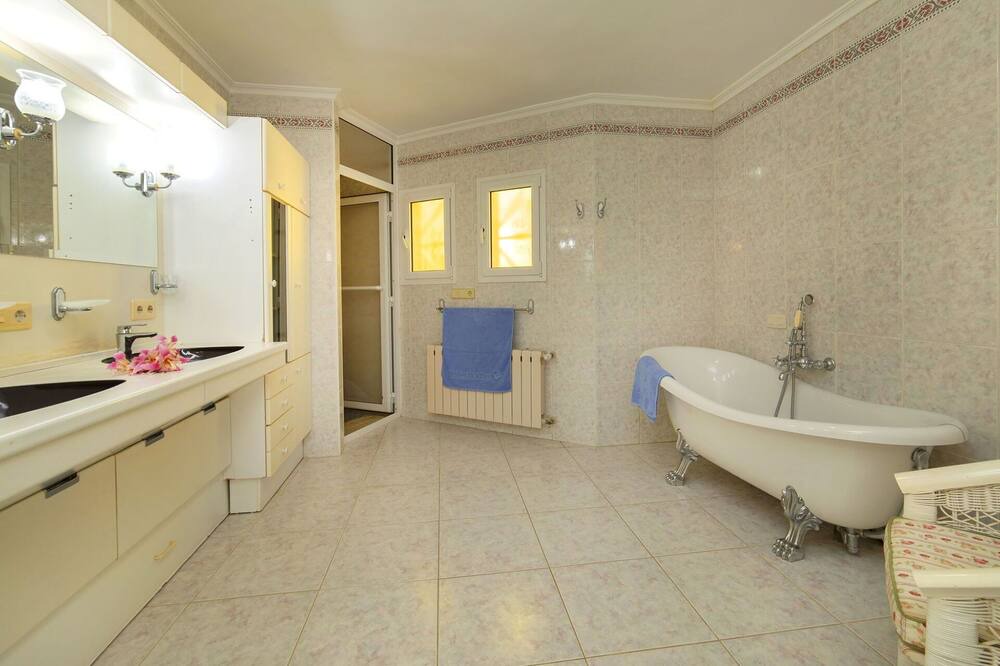 Photo of Bathroom in Benissa Coast