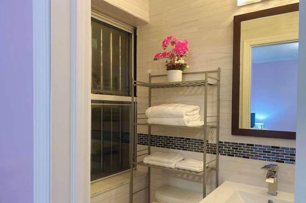 Photo of Bedroom in East Flushing