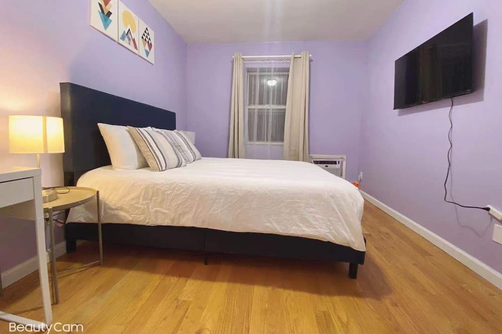 Photo of Bedroom in East Flushing
