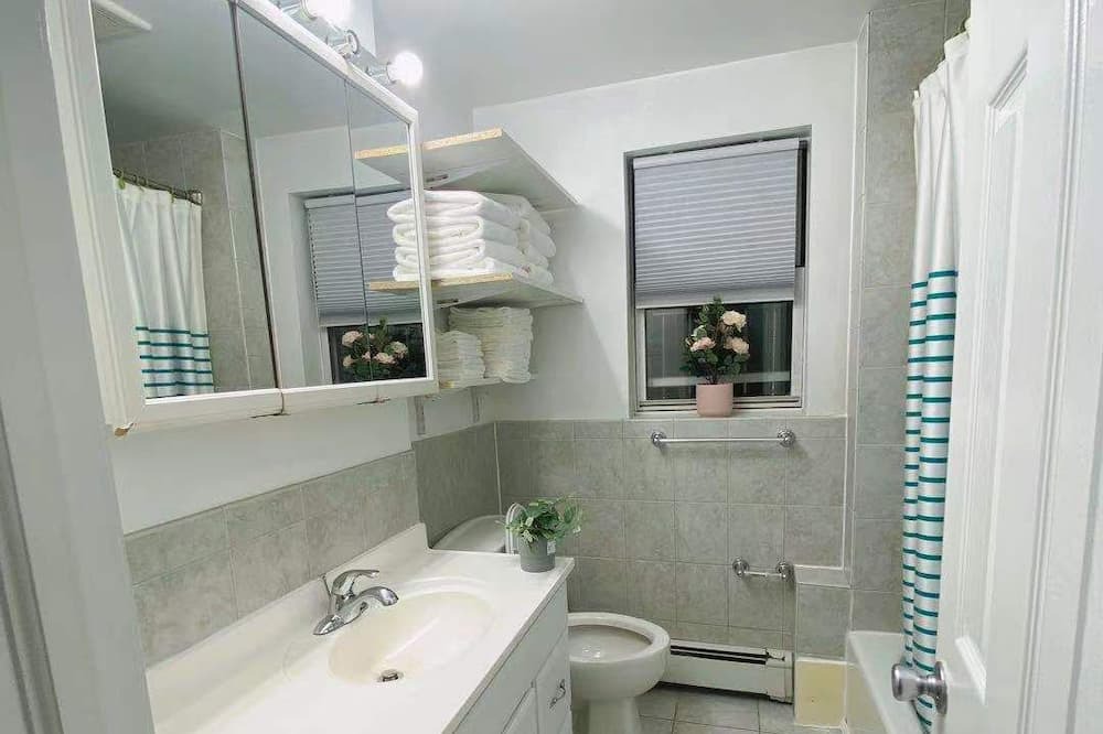 Photo of Bathroom in East Flushing