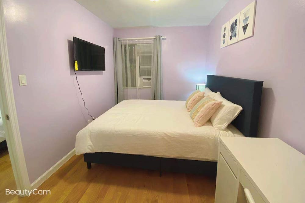 Photo of Bedroom in East Flushing