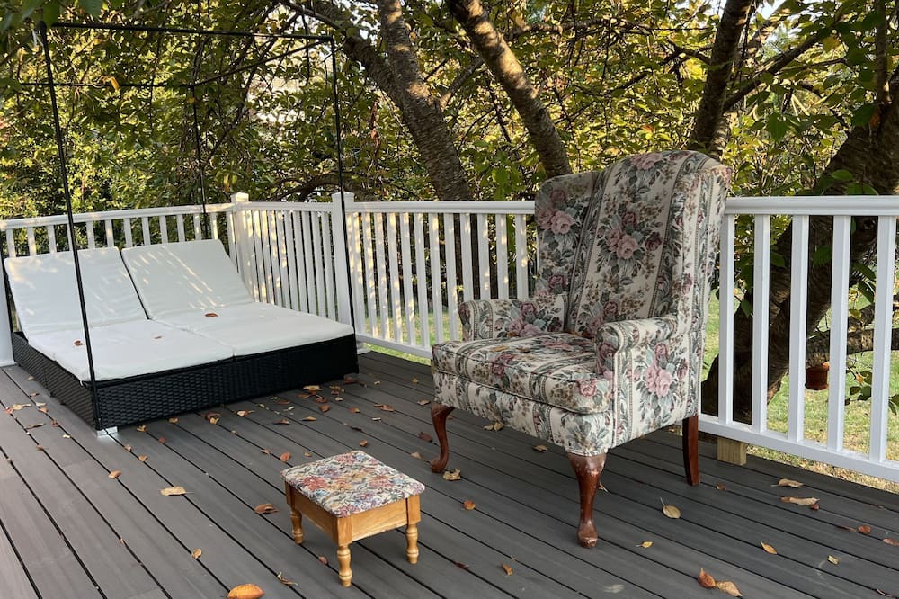 Photo of Patio Balcony in Lorton