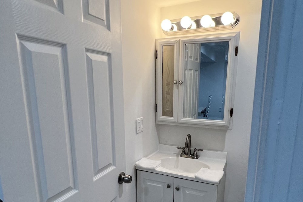 Photo of Bathroom in Lorton