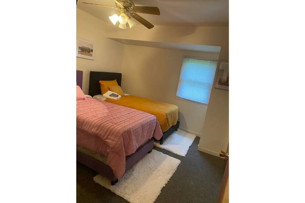 Photo of Bedroom in Gary