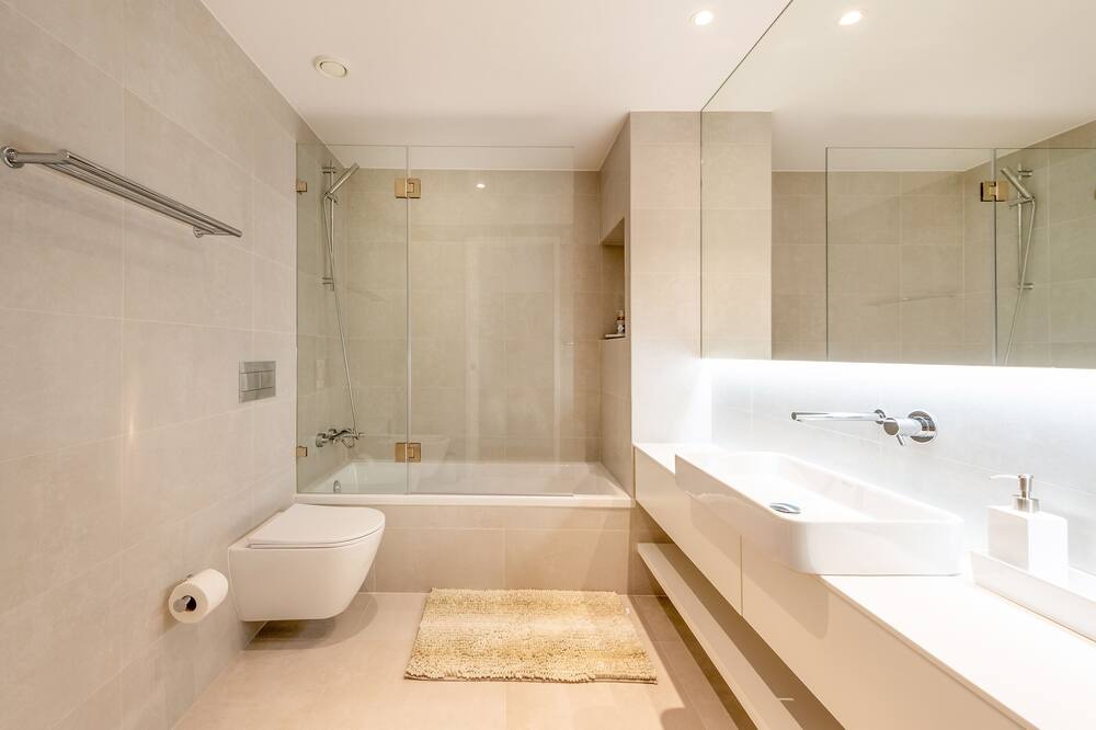 Photo of Bathroom in Santa Engracia