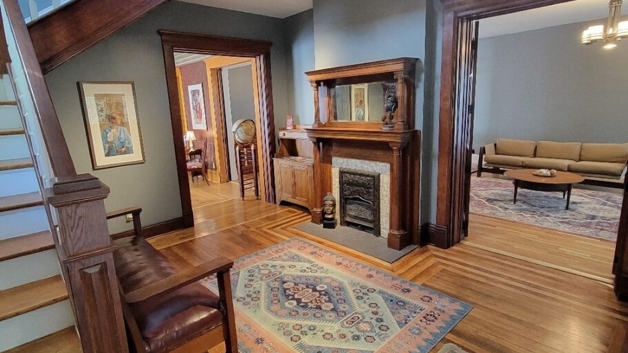 Photo of Livingroom in West Washington