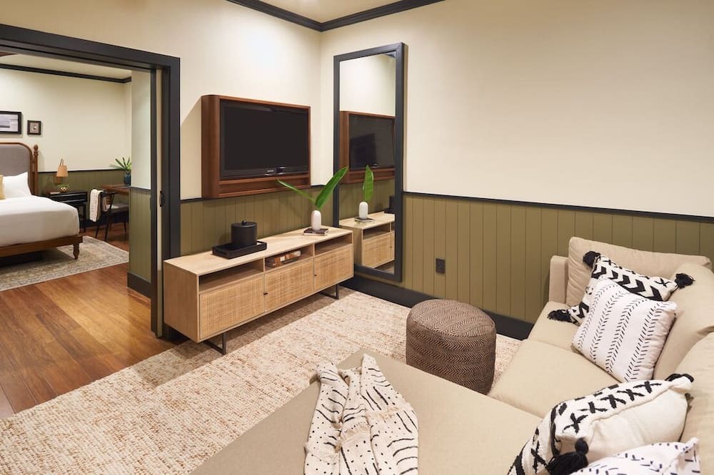 Photo of Livingroom in South Pointe