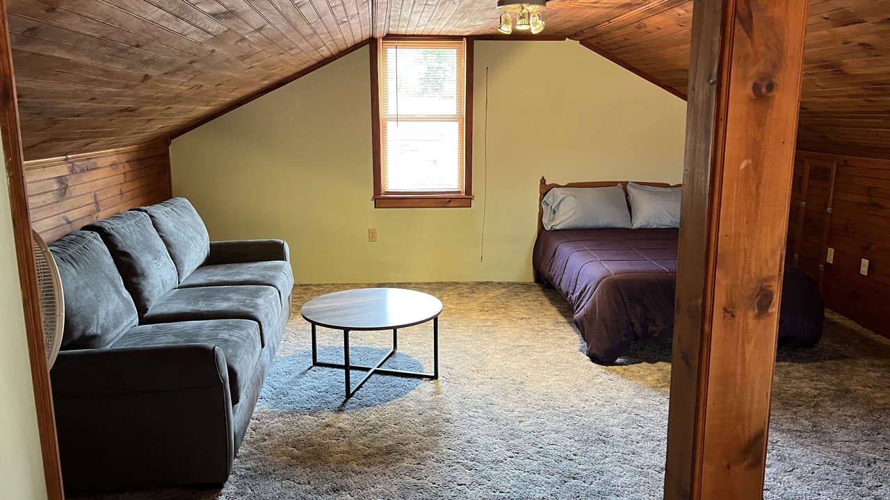 Photo of Livingroom in Town of Chesterfield