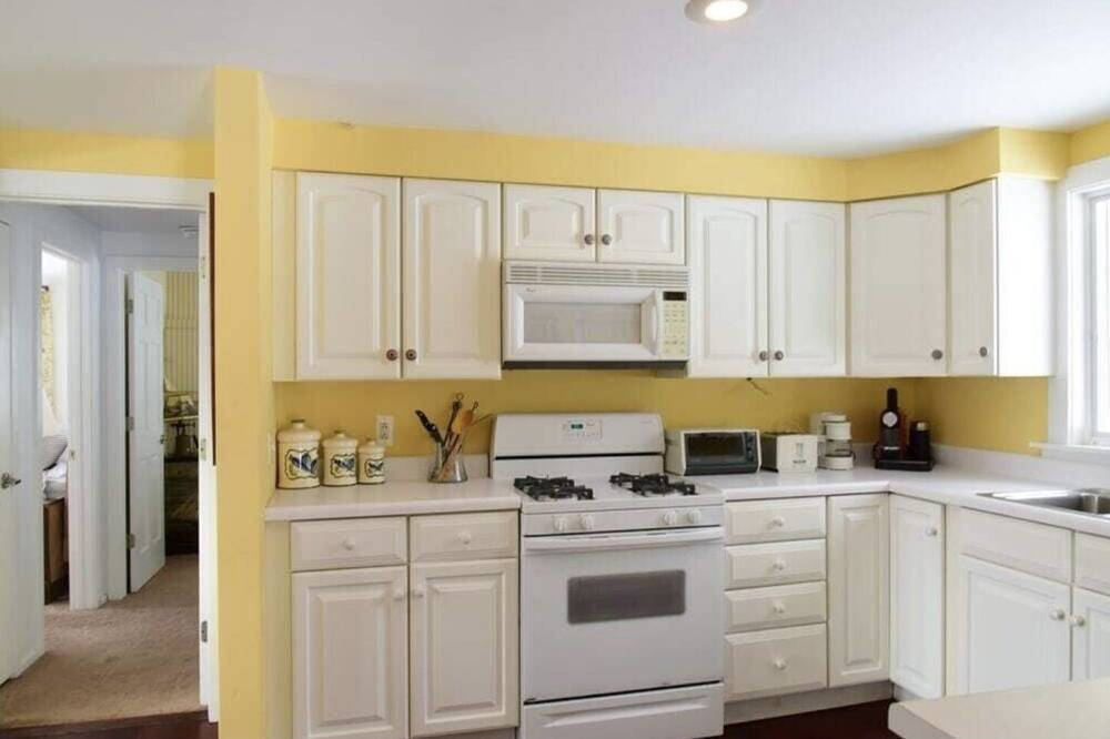 Photo of Kitchen in West Stockbridge