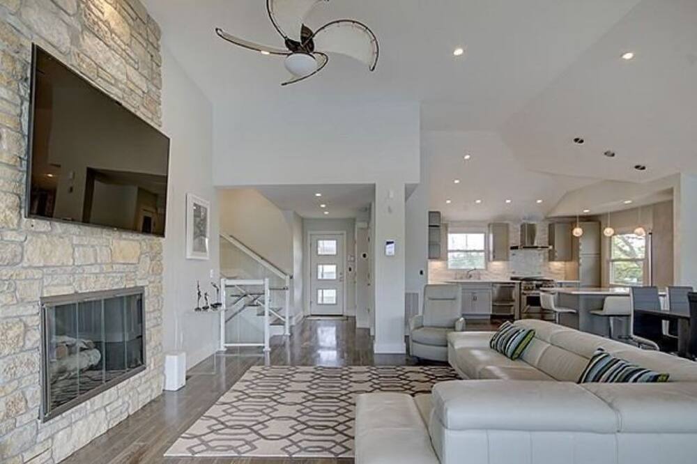 Photo of Kitchen in Lido Beach