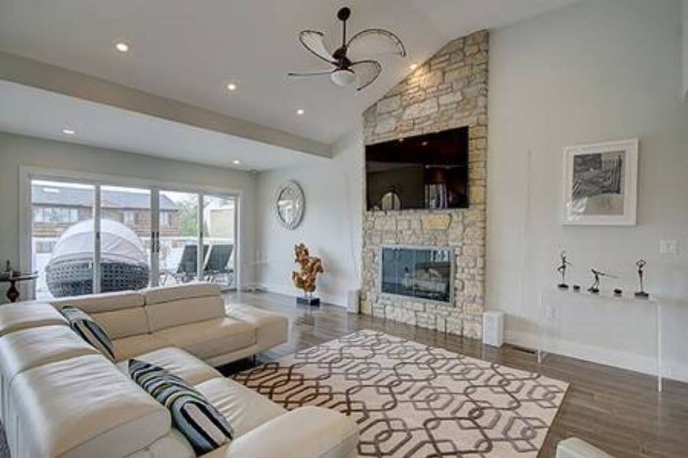 Photo of Livingroom in Lido Beach