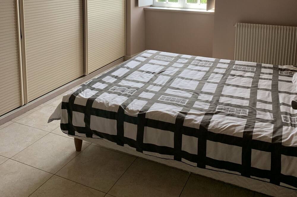 Photo of Bedroom in Treguier