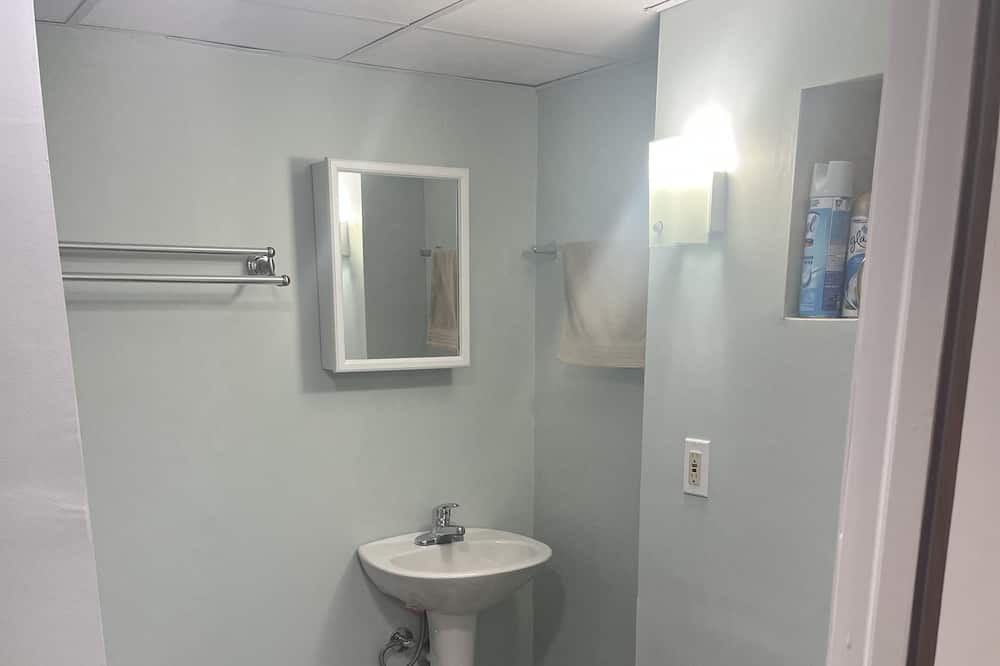 Photo of Bathroom in Daleville