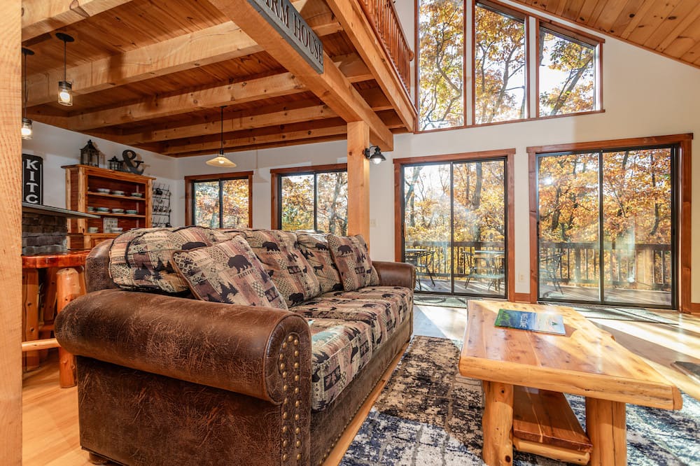 Photo of Livingroom in Rawley Springs