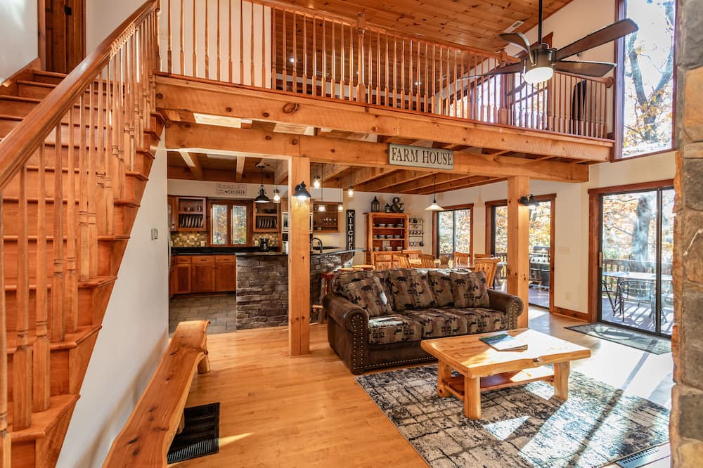 Photo of Livingroom in Rawley Springs
