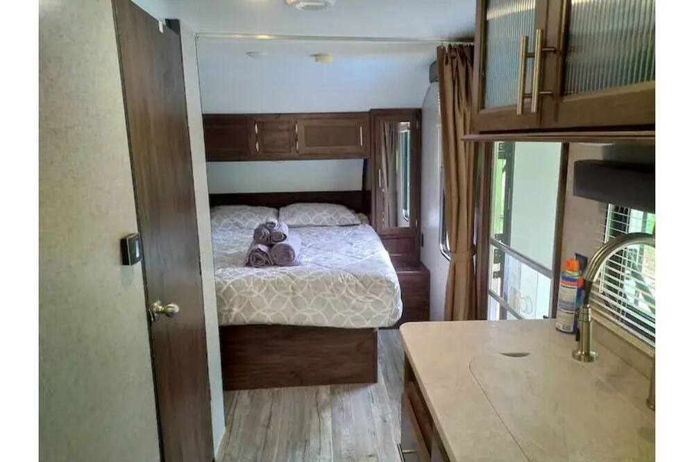 Photo of Bedroom in Peaks