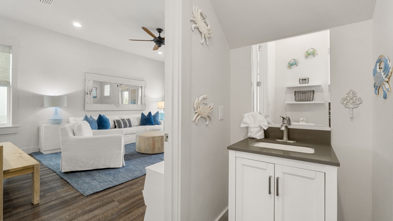 Photo of Bathroom in Treetop