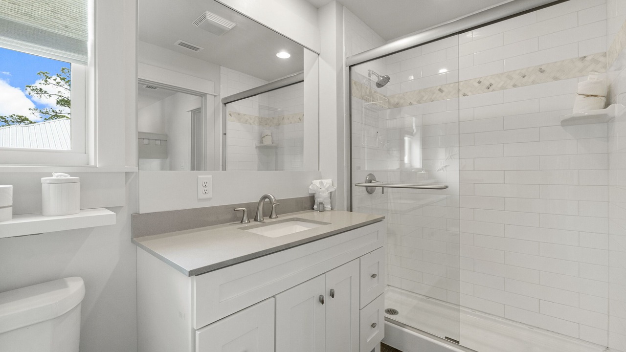 Photo of Bathroom in Treetop