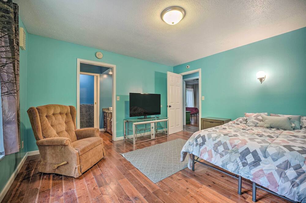 Photo of Bedroom in Enchanted Hills