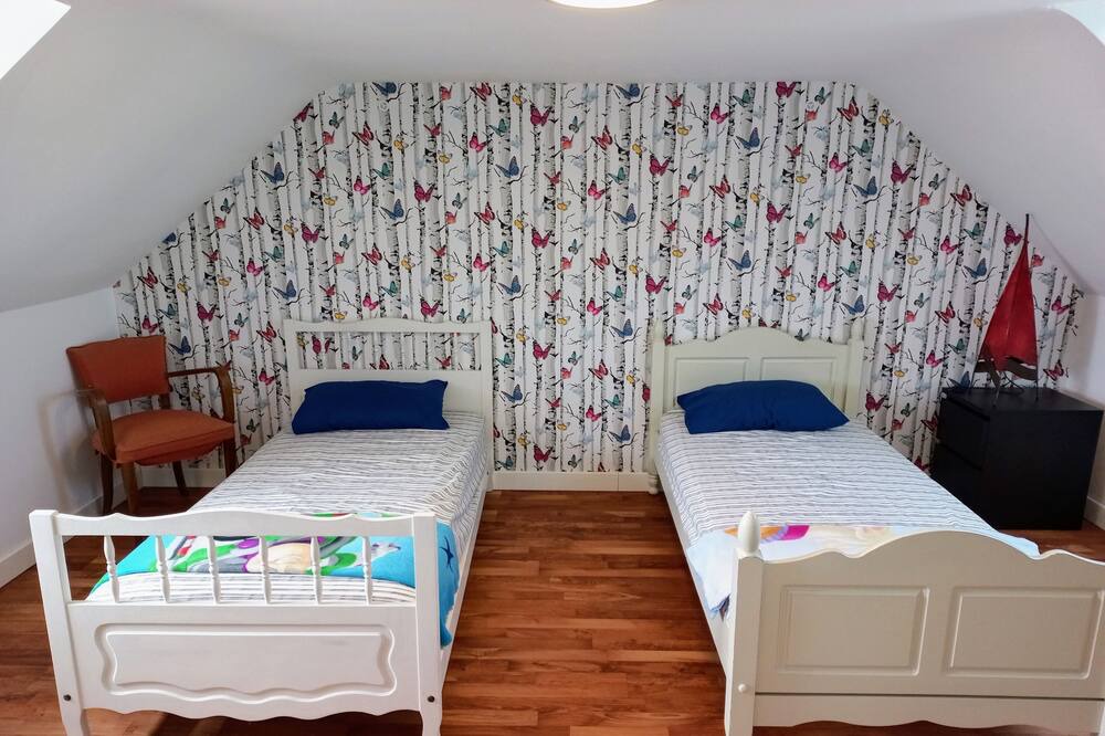 Photo of Bedroom in Lampaul-Plouarzel