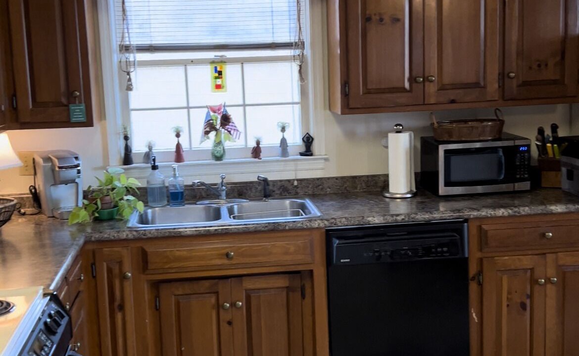 Photo of Kitchen in Lake Park