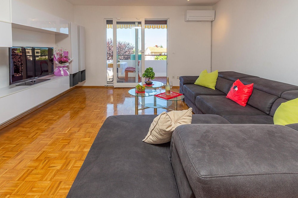 Photo of Livingroom in Spadici