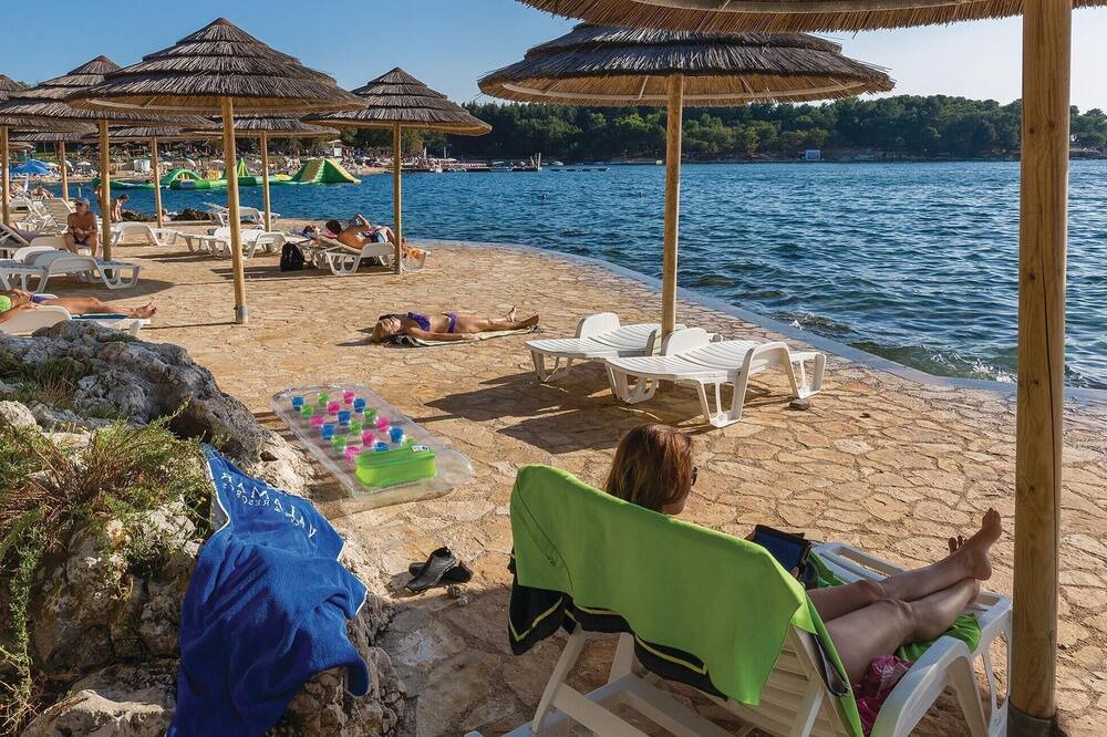 Photo of Outdoor in Spadici