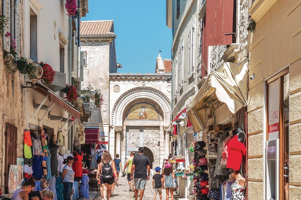 Photo of Outdoor in Spadici