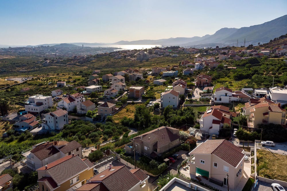 Photo of Outdoor in Mravince