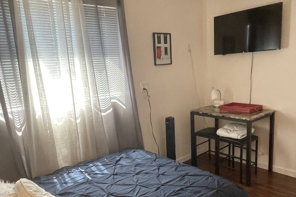 Photo of Bedroom in Hicksville