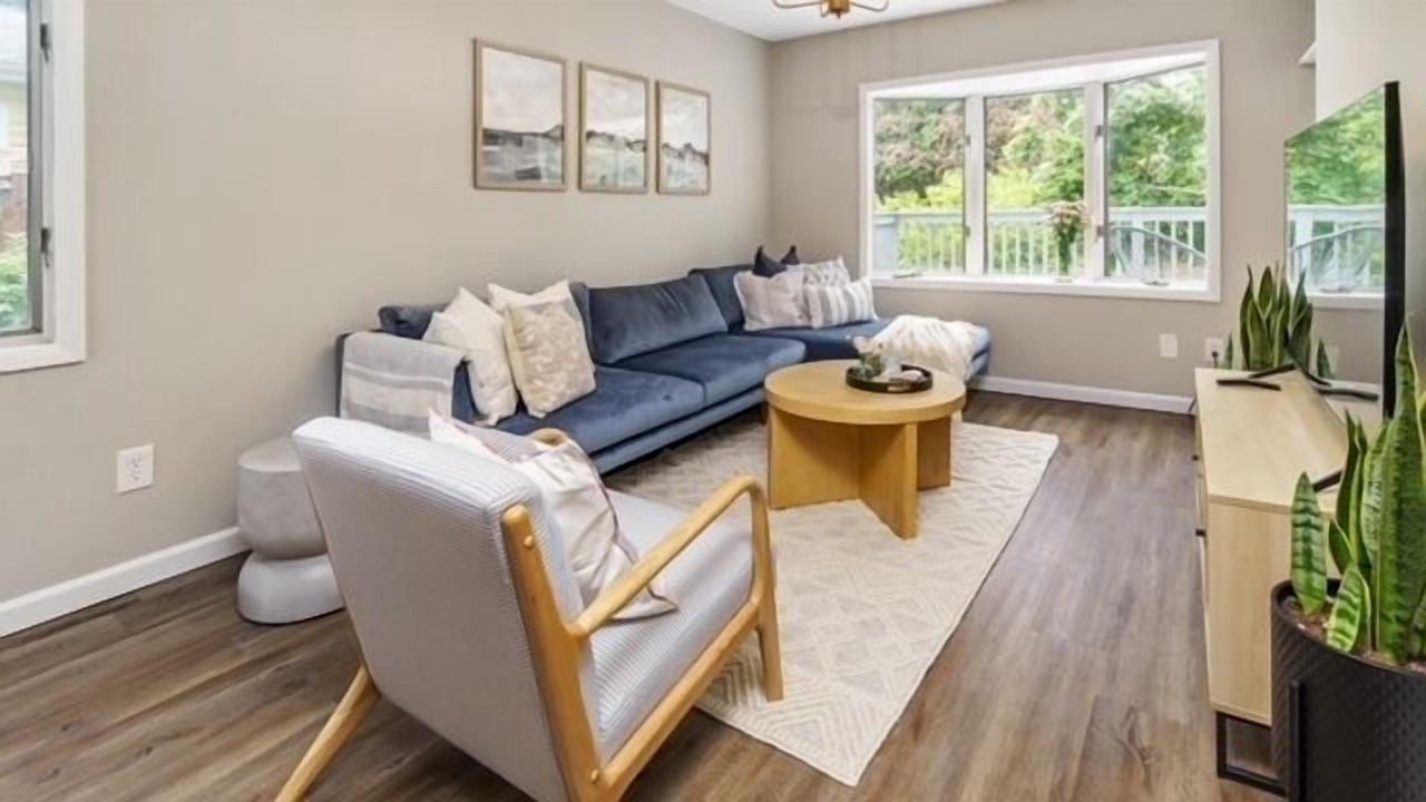 Photo of Livingroom in Baiting Hollow