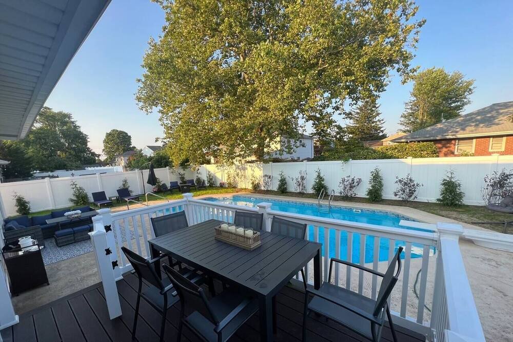 Photo of Outdoor in Hicksville