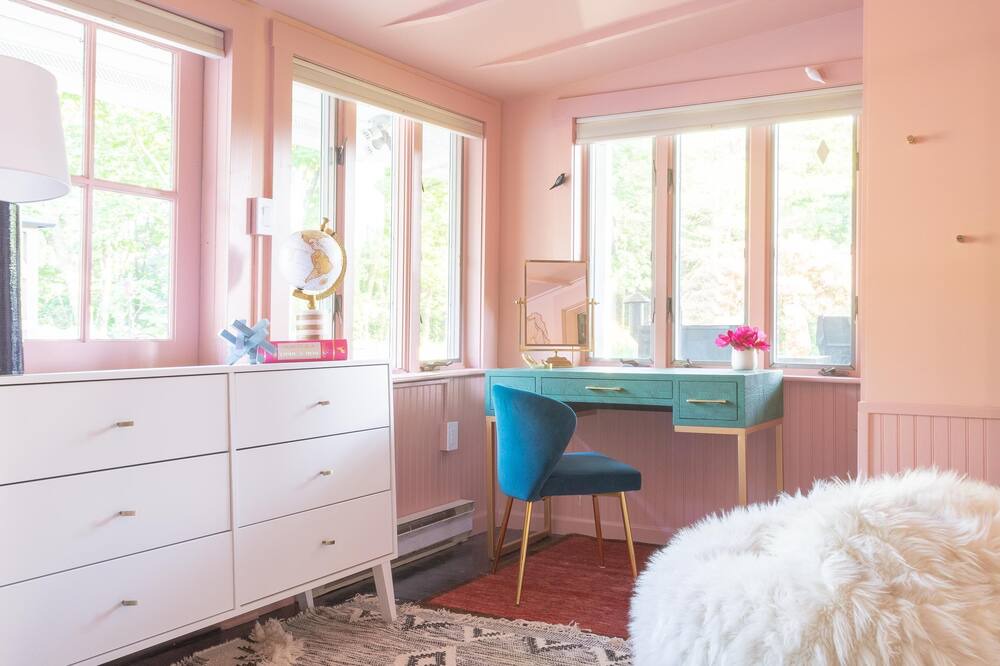 Photo of Bedroom in Saugerties