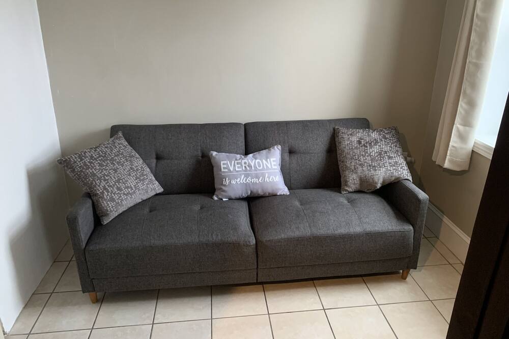 Photo of Livingroom in Jeffries Point