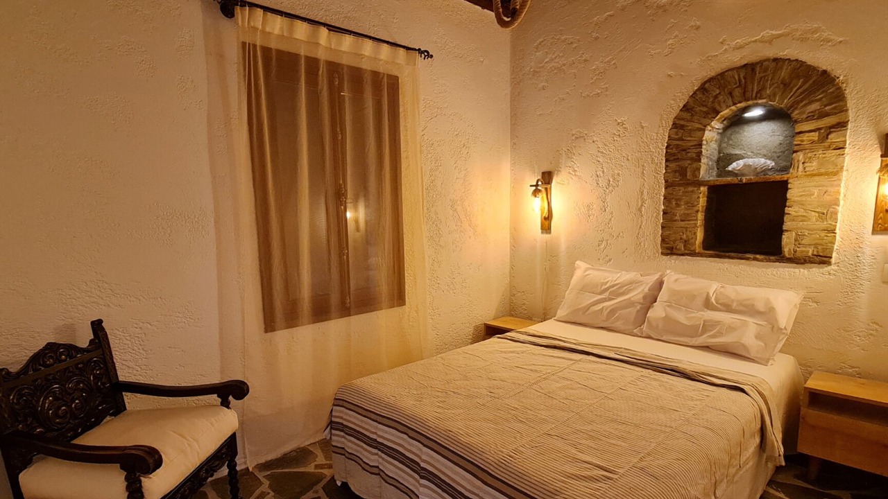 Photo of Others in Megas Yialos-Nites