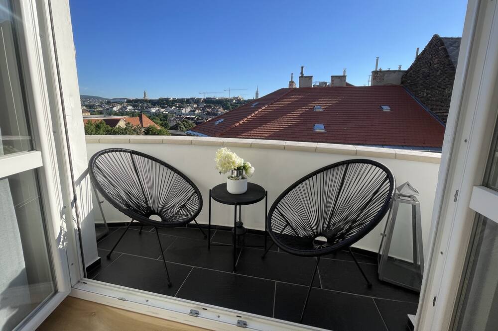Photo of Patio Balcony in Budavar
